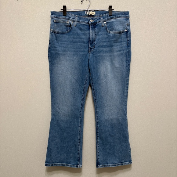Madewell Mid-rise Kick Out Crop Jeans - 33 - Picture 3 of 8